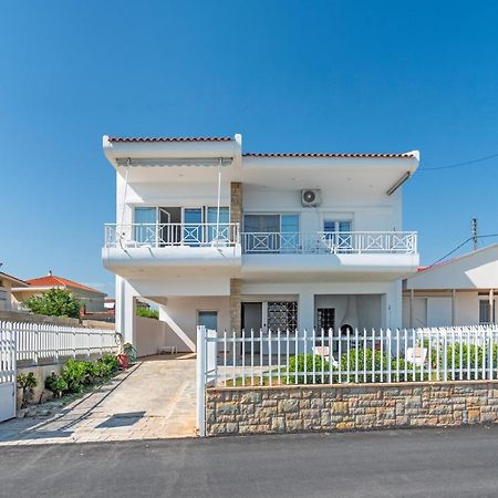 Costa Vasia Seaside Suites And Apartments Vrachati Exterior photo
