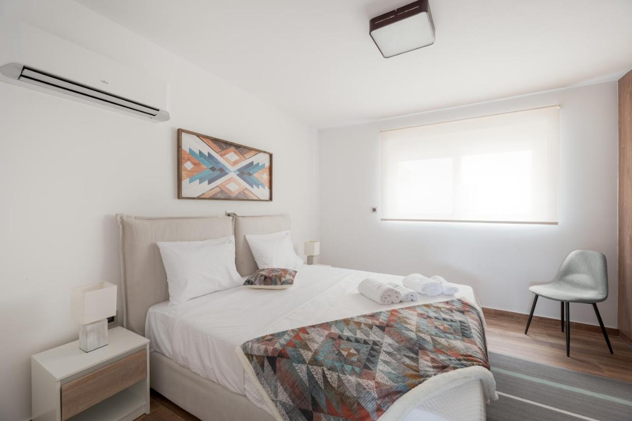 Costa Vasia Seaside Suites And Apartments Vrachati Exterior photo