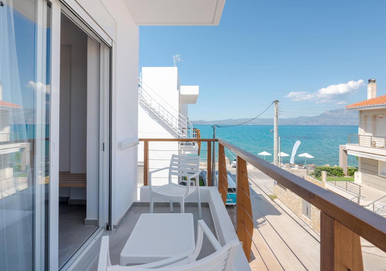 Costa Vasia Seaside Suites And Apartments Vrachati Exterior photo