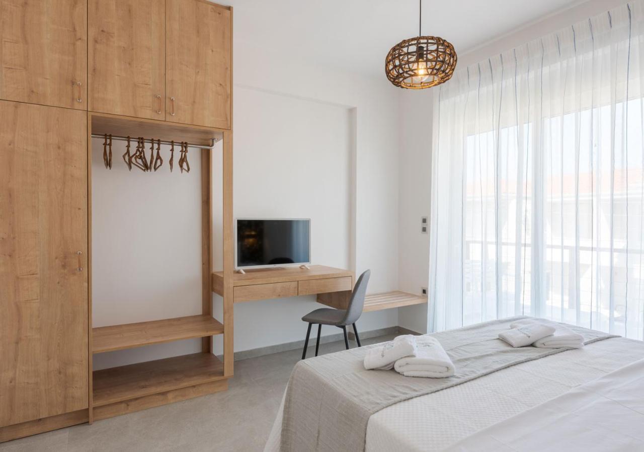 Costa Vasia Seaside Suites And Apartments Vrachati Exterior photo